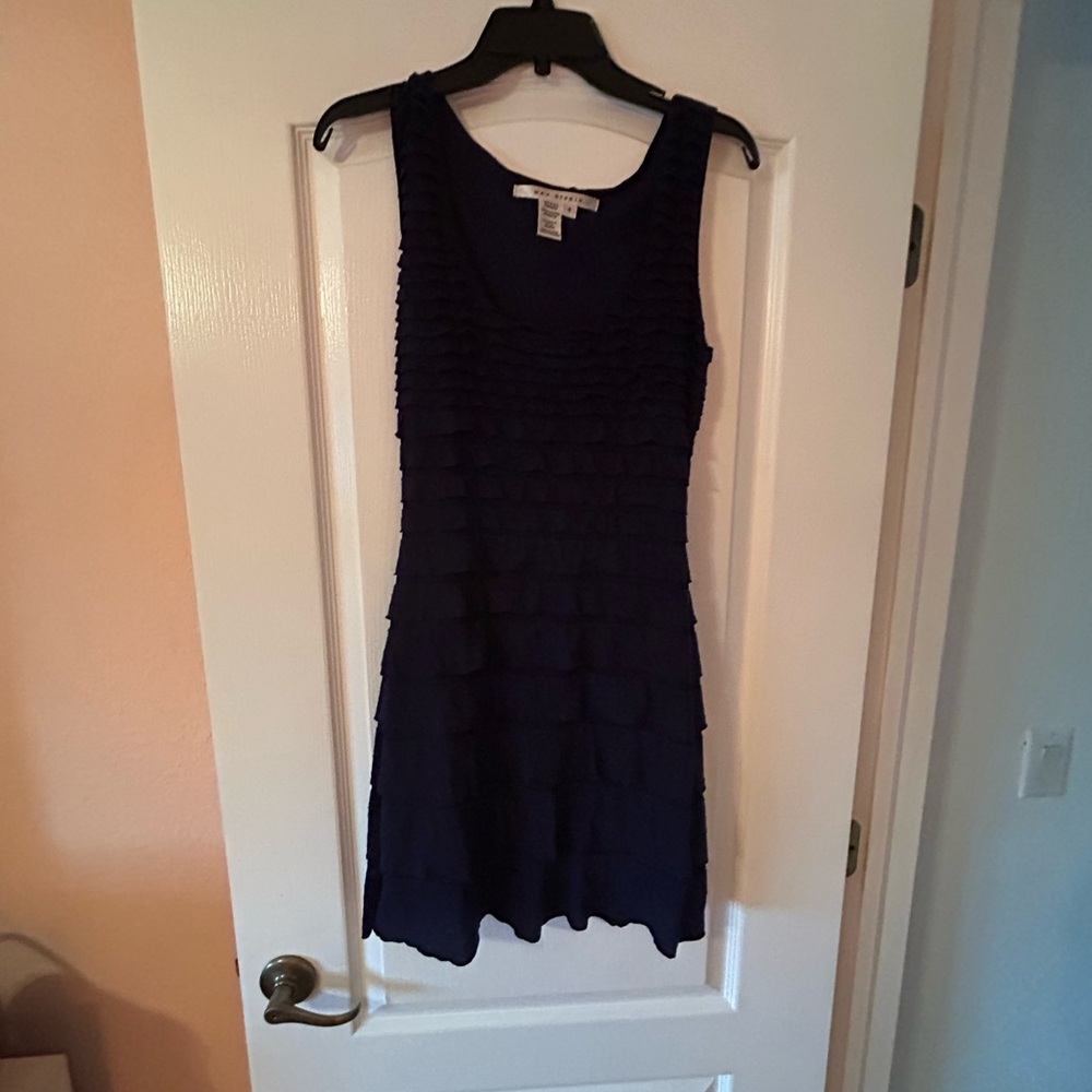 Elegant Navy Sleeveless Dress